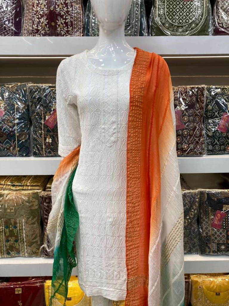 Independence day Special heavy rayon chikankari Kurti wirh dupatta collection