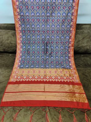 Amavi presenting patola jacquard dupatta at wholesale price Amavi