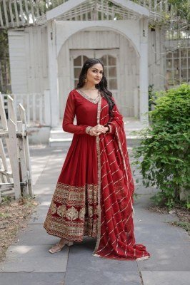 DN 9150 Premium Faux Blooming Gown with Dupatta Embroidered Sequins Work Set gowns