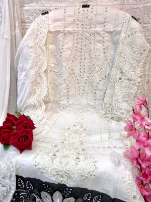 mushqe a brand by sharddha pakistani suits