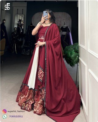 Navratri Festivals Plain And Printed With Original Mirror Work Lehenga Choli  White And Maroon Colour Collection Wholesale  lehenga choli