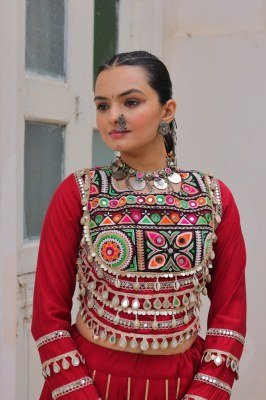 Navratri Royal Touch 7145 Lehenga Choli Gota-Patti Border And Kutchi Gamthi Embroidered Blouse Roman Fabric with Embroidery And Mirror Work Wholesale Amavi