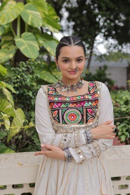 Navratri Royal Touch 7145 Lehenga Choli Gota-Patti Border And Kutchi Gamthi Embroidered Blouse Roman Fabric with Embroidery And Mirror Work Wholesale Amavi