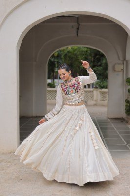 Navratri Royal Touch 7145 Lehenga Choli Gota-Patti Border And Kutchi Gamthi Embroidered Blouse Roman Fabric with Embroidery And Mirror Work Wholesale lehenga choli