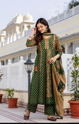 Premium Cotton 60×60 Traditional Print 3-Piece Full Flair Kurti Set with Mirror Work Size wise Combo Set