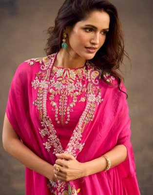 SAYURI DESIGNER GAUHAR Stitched Real Georgette Crepe Silk Jacket Blouse CanCan Lehenga Set Indo Western