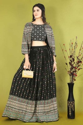 amavi expo new launch party wear concept crop top gown stylish ready made suits wholesale  Amavi