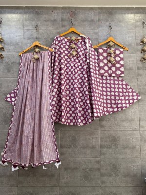 new navratri collection cotton chaniya choli  Amavi